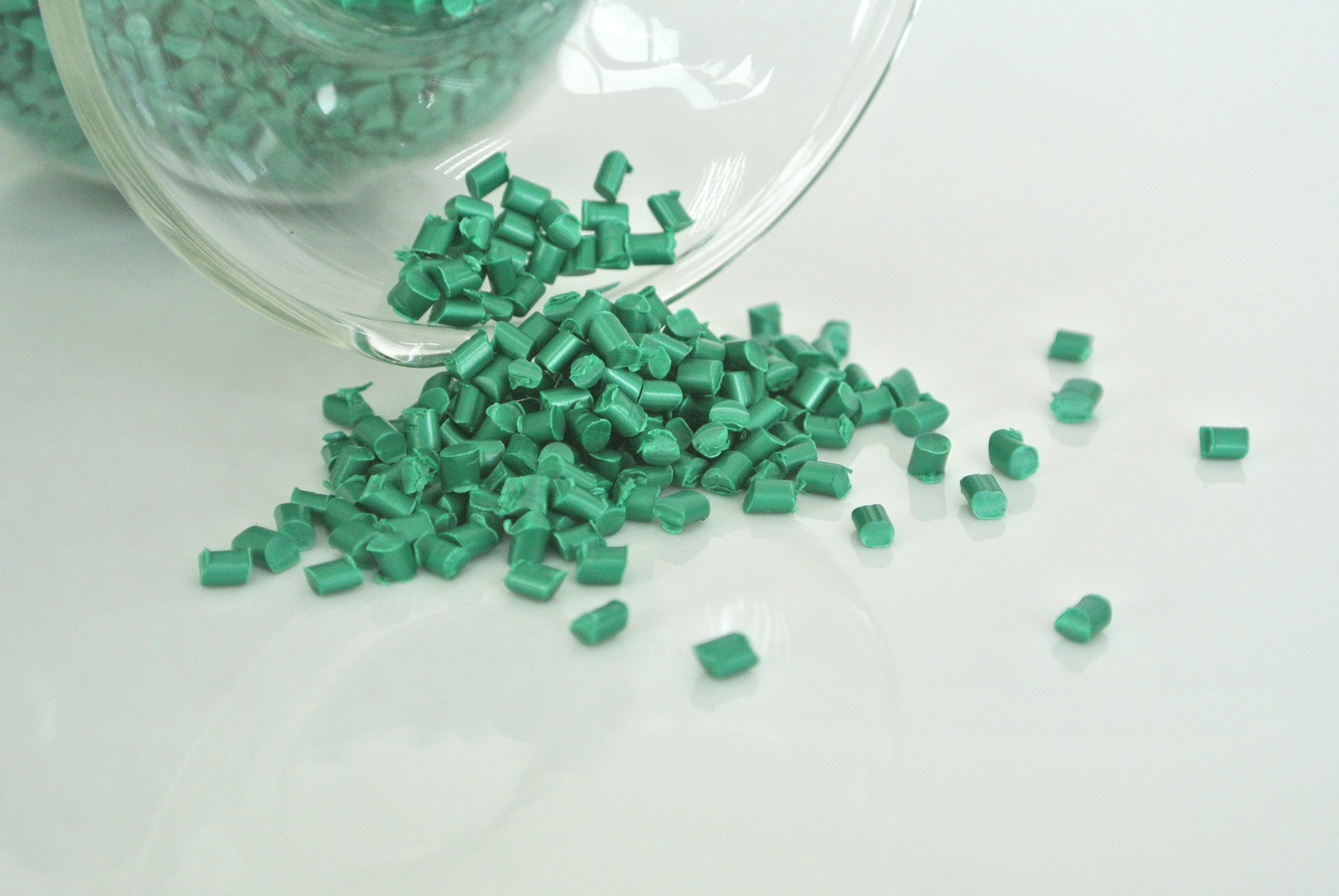 注塑件混色嚴重時的解決措施與調機技巧